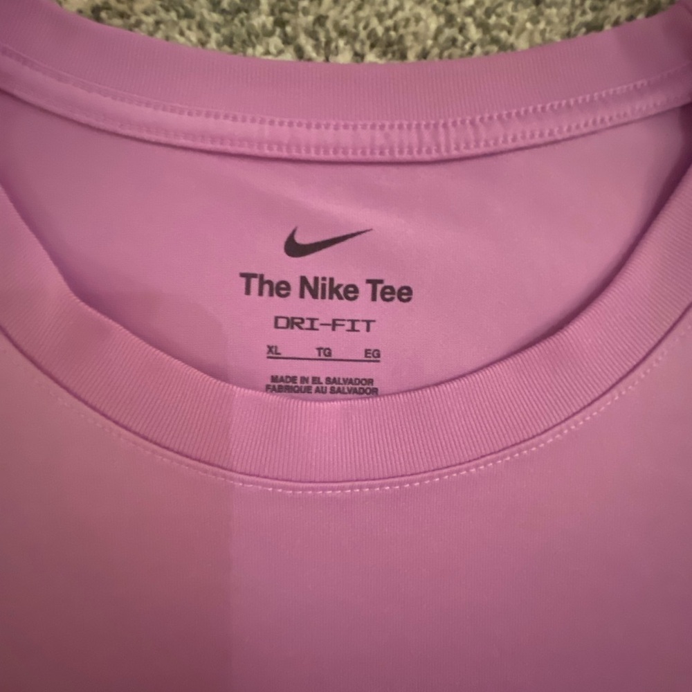 Nike Dri-FIT Tee - Picture 2 of 2
